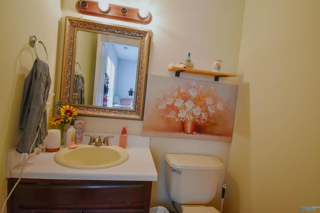 218 Waypoint Circle, Harvest, AL 35749