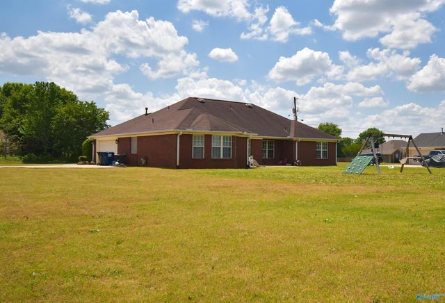 218 Waypoint Circle, Harvest, AL 35749