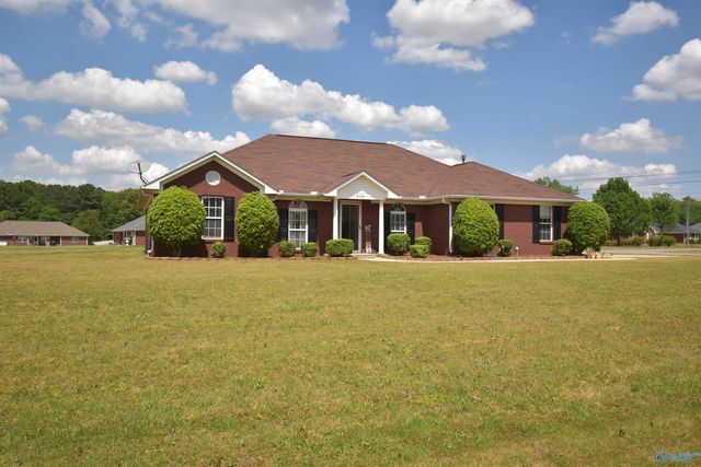 218 Waypoint Circle, Harvest, AL 35749