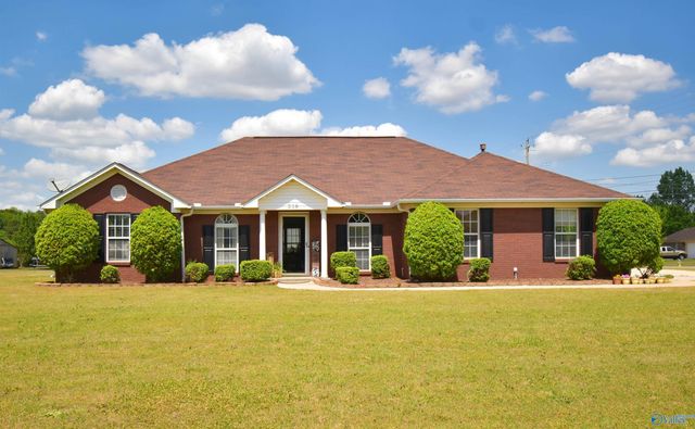 218 Waypoint Circle, Harvest, AL 35749