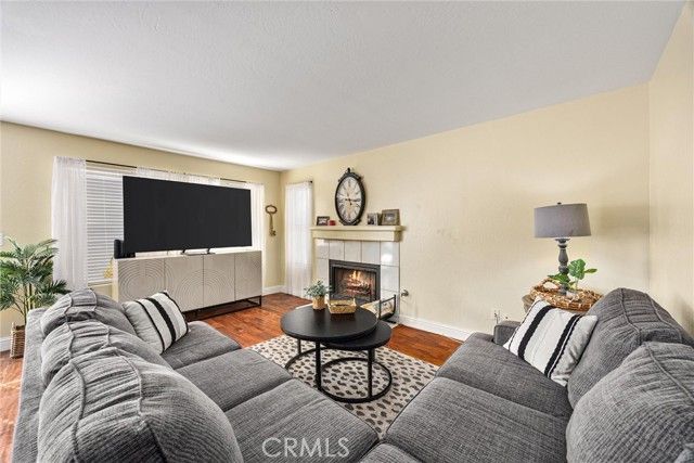 9711 Touchstone, Bakersfield, CA 93311