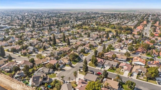 9711 Touchstone, Bakersfield, CA 93311