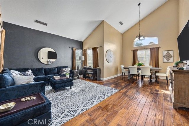 9711 Touchstone, Bakersfield, CA 93311