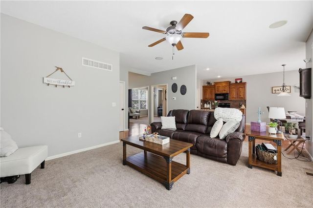 19645 W 110th Street, Olathe, KS 66061