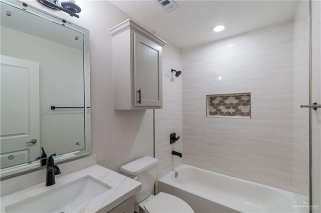 909 W Sycamore Avenue, Mission, TX 78573