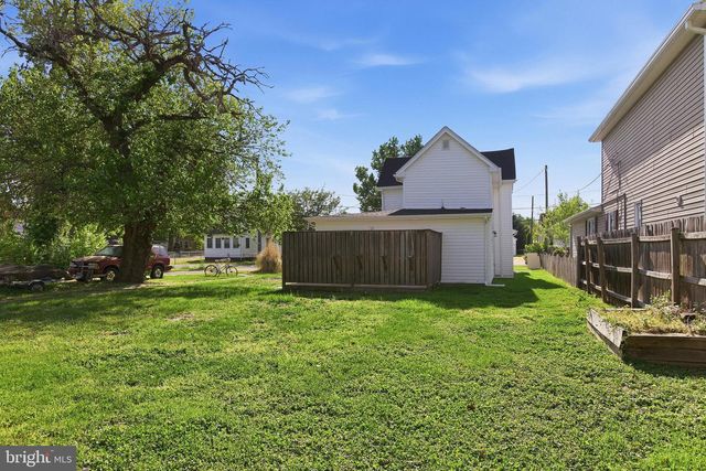 212 BANCROFT AVE, Colonial Beach, VA 22443