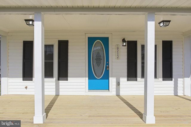 212 BANCROFT AVE, Colonial Beach, VA 22443