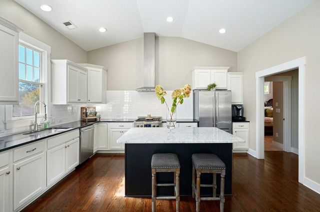 215 Mcaffee Street, Woodstock, GA 30188