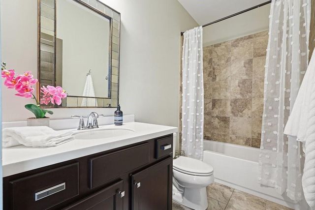 215 Mcaffee Street, Woodstock, GA 30188