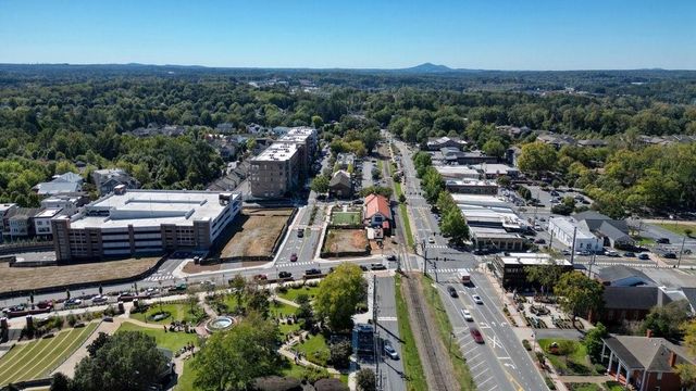 215 Mcaffee Street, Woodstock, GA 30188