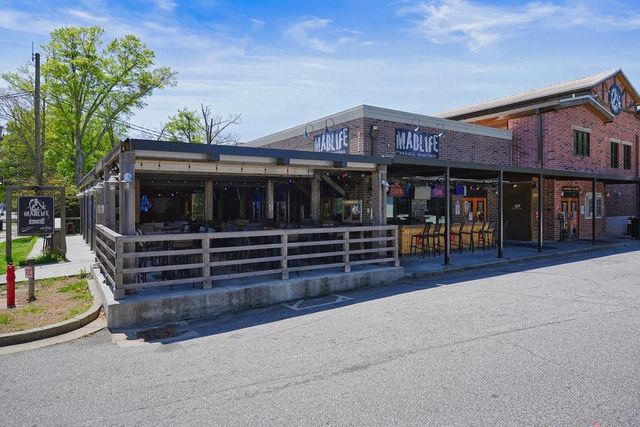 215 Mcaffee Street, Woodstock, GA 30188