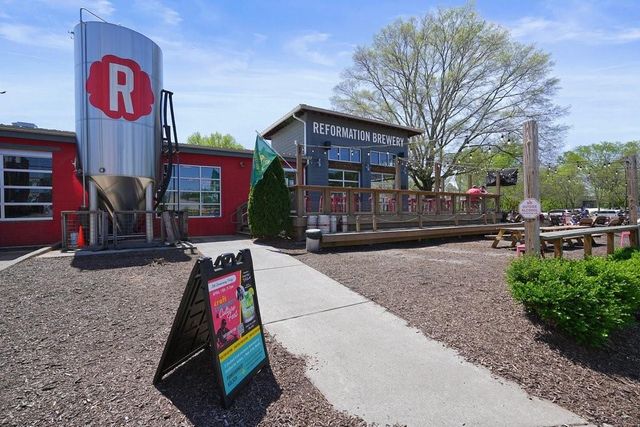 215 Mcaffee Street, Woodstock, GA 30188