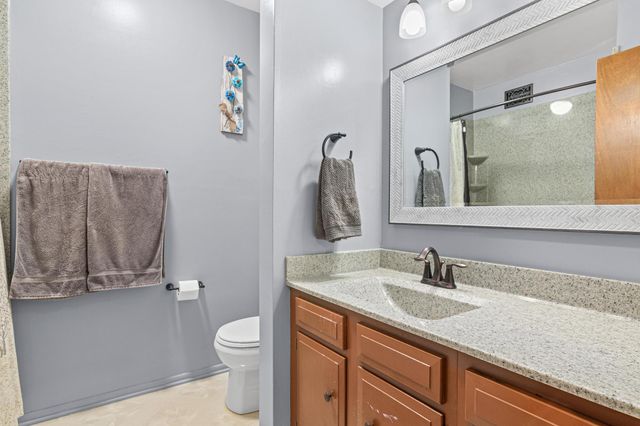 3772 Red Robin Lane, Eagan, MN 55122