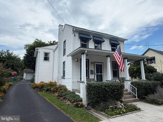 314 WATER ST, Middletown, PA 17057