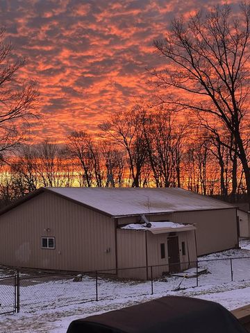 N959 State Road 58, Mauston, WI 53948