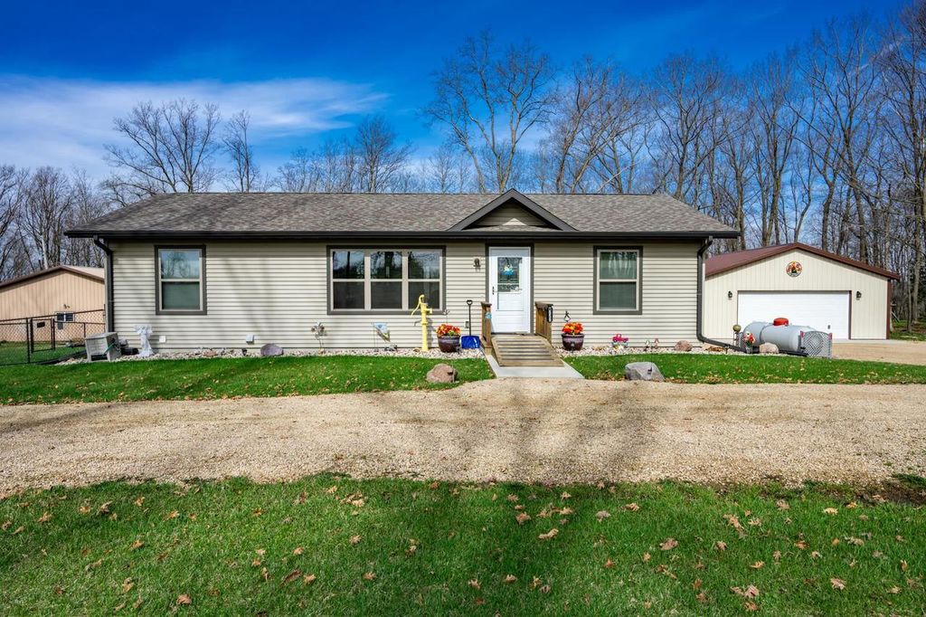 N959 State Road 58, Mauston, WI 53948
