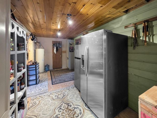 8323 County Road 292, Buffalo, TX 75831