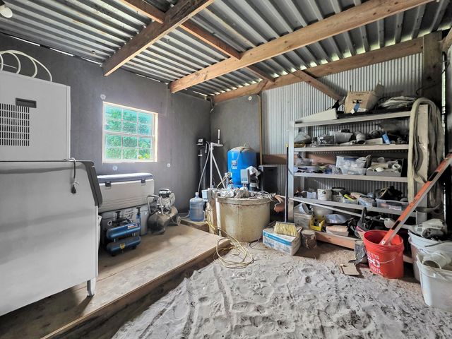 8323 County Road 292, Buffalo, TX 75831