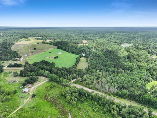 8323 County Road 292, Buffalo, TX 75831