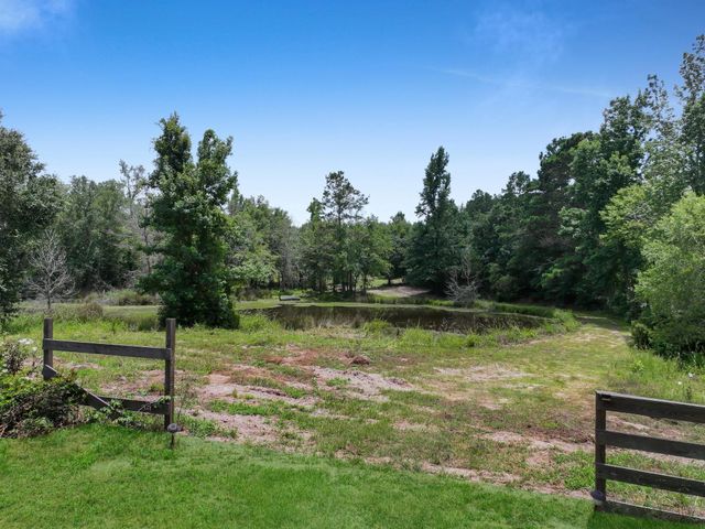 8323 County Road 292, Buffalo, TX 75831