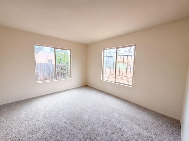 6605 Camino Rojo, Santa Fe, NM 87507