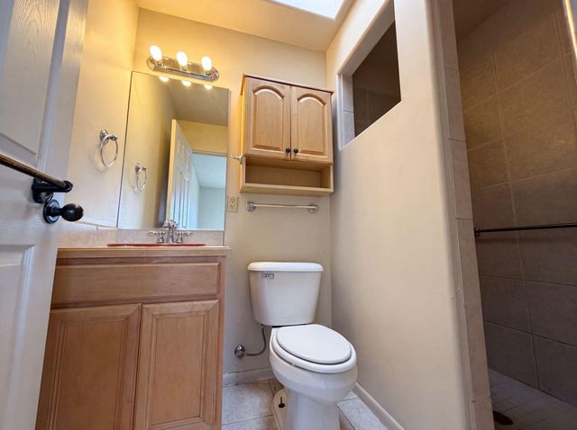 6605 Camino Rojo, Santa Fe, NM 87507
