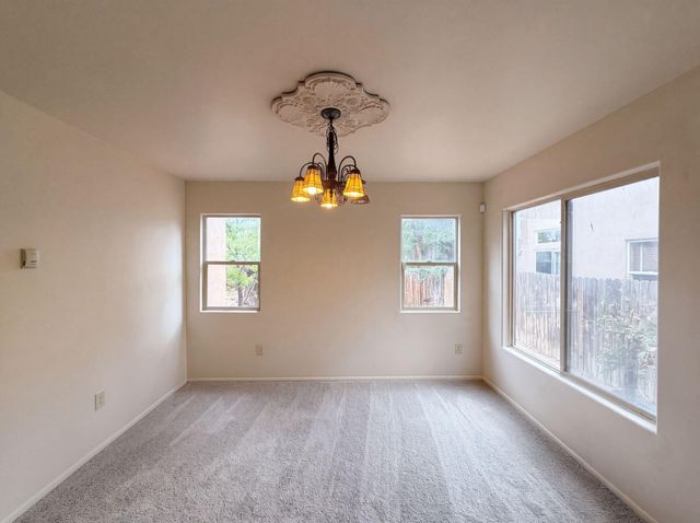 6605 Camino Rojo, Santa Fe, NM 87507