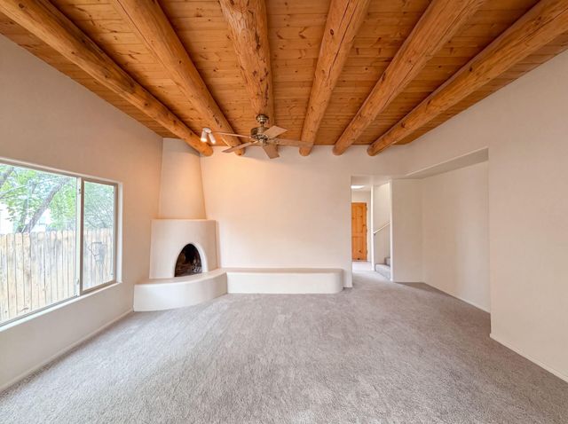 6605 Camino Rojo, Santa Fe, NM 87507