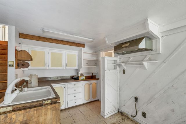 21 Lake Shore Road, Windham, NH 03087