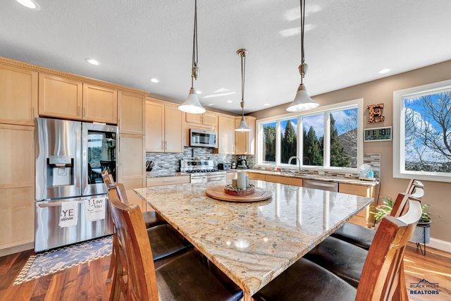 3937 CITY VIEW DR, Rapid City, SD 57701