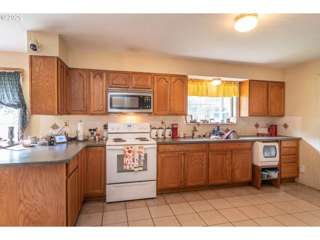 3161 GLENBROOK LOOP Rd, Riddle, OR 97469