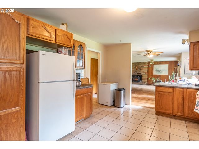 3161 GLENBROOK LOOP Rd, Riddle, OR 97469