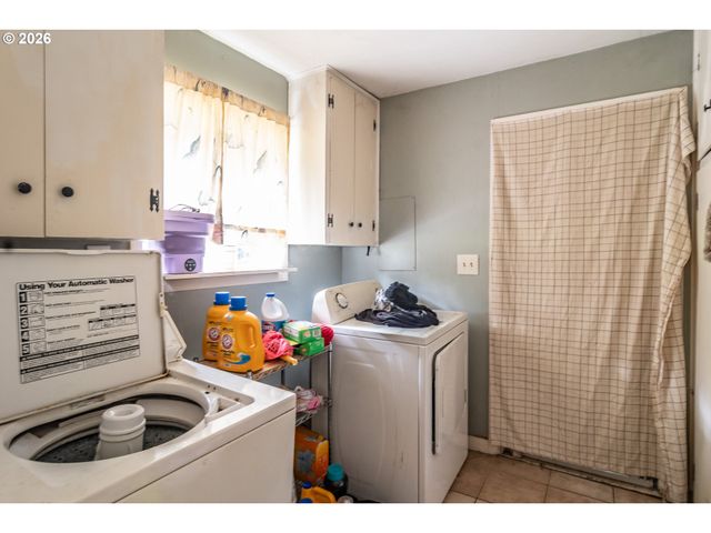 3161 GLENBROOK LOOP Rd, Riddle, OR 97469