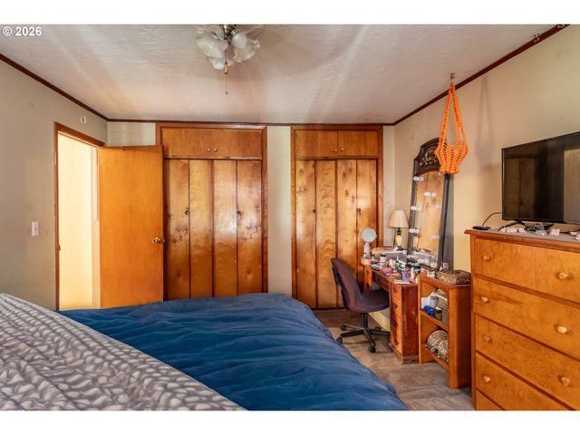 3161 GLENBROOK LOOP Rd, Riddle, OR 97469