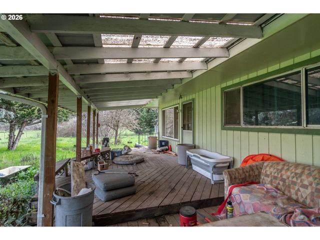3161 GLENBROOK LOOP Rd, Riddle, OR 97469