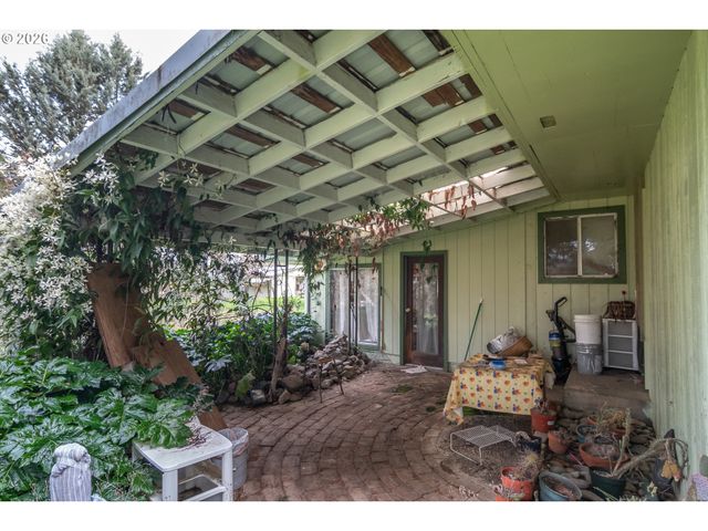 3161 GLENBROOK LOOP Rd, Riddle, OR 97469