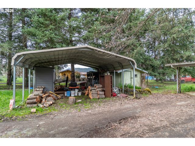 3161 GLENBROOK LOOP Rd, Riddle, OR 97469