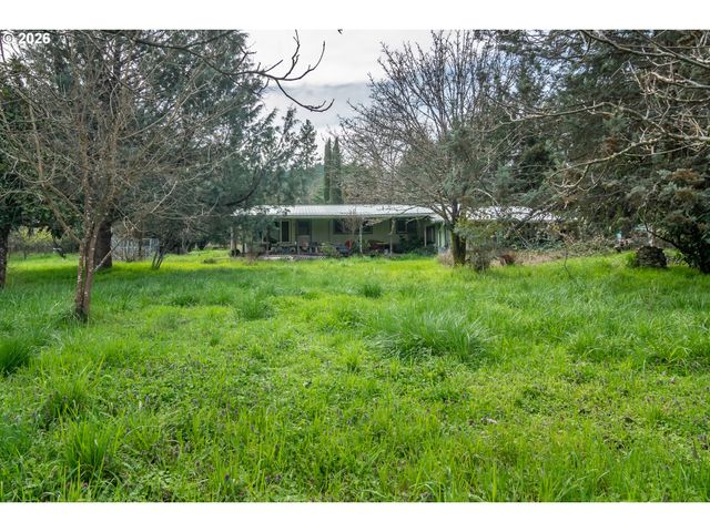 3161 GLENBROOK LOOP Rd, Riddle, OR 97469