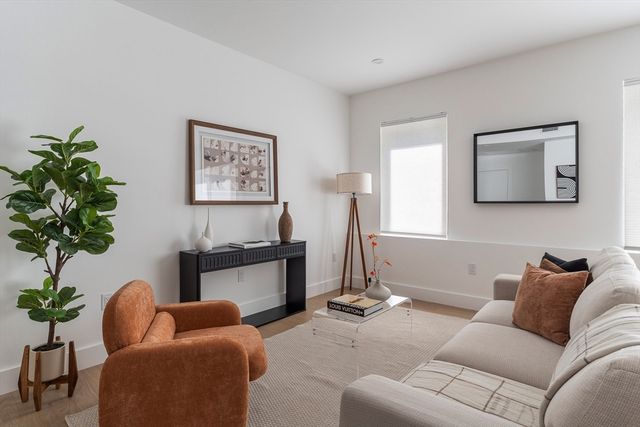 27 Dixwell St 4A, Boston, MA 02119