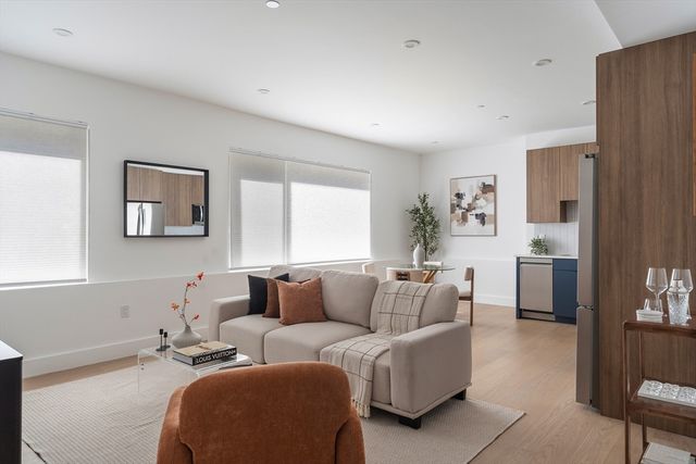 27 Dixwell St 4A, Boston, MA 02119