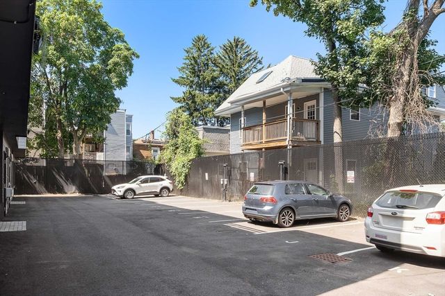 27 Dixwell St 4A, Boston, MA 02119