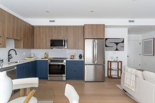 27 Dixwell St 4A, Boston, MA 02119