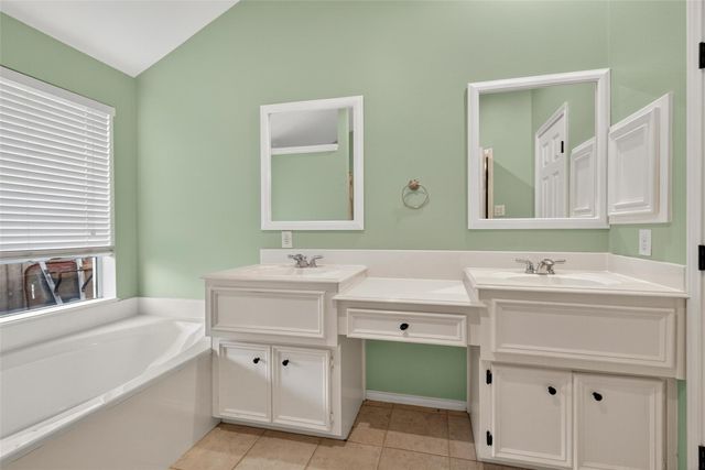 3131 Valley Court, Manvel, TX 77578