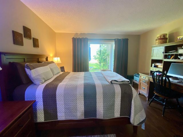 162 Pine Tree Unit A, Holly Lake Ranch, TX 75765