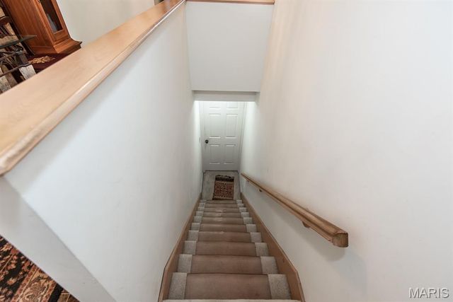 3940 Grand National Drive, Florissant, MO 63034