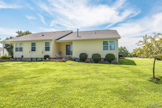3940 Grand National Drive, Florissant, MO 63034