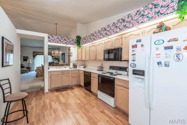 3940 Grand National Drive, Florissant, MO 63034