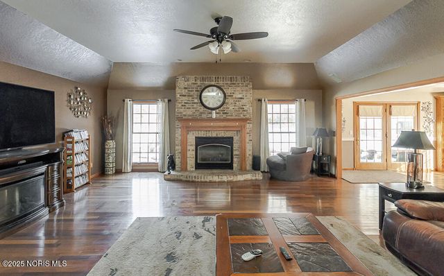 14060 Harrison Road, Grand Rapids, OH 43522