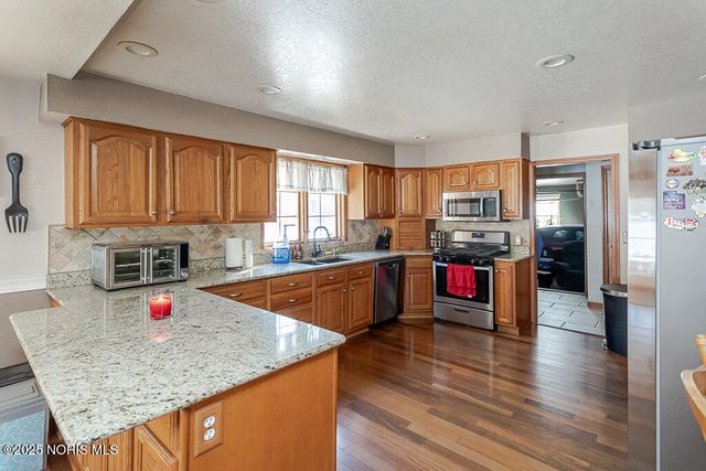 14060 Harrison Road, Grand Rapids, OH 43522