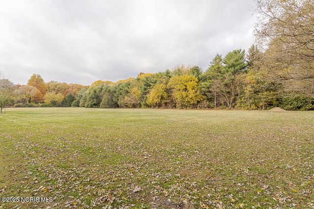 14060 Harrison Road, Grand Rapids, OH 43522